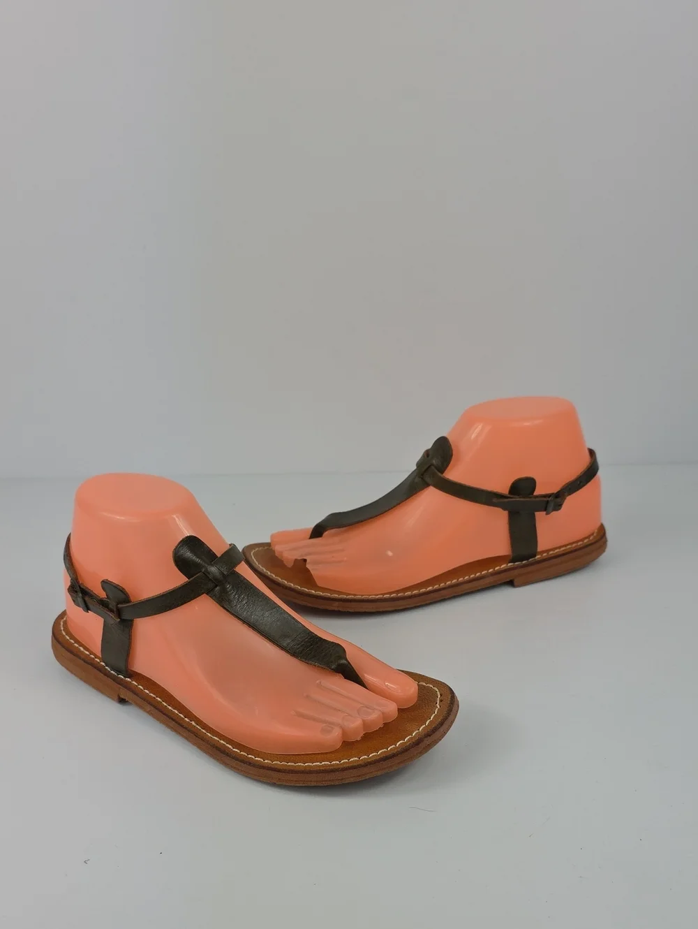 Vintage Homemade Green Olive Leather Unique Foot-Shaped Leather Sandals 8